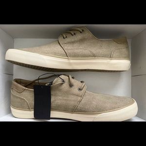 New Andrew Marc Sneaker
